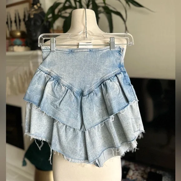 Mother Mini Raw Edge Skirt in Action Shot NWT SZ 25